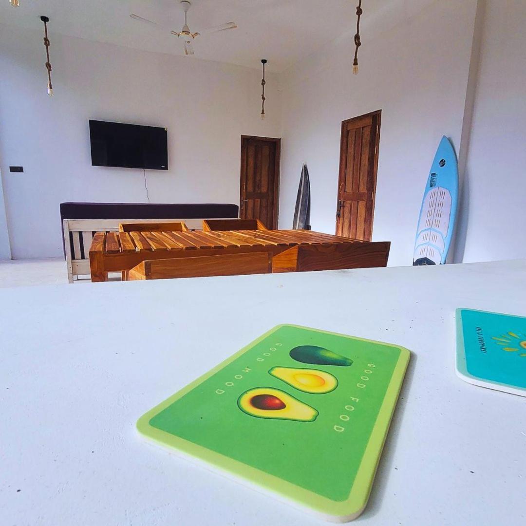 Exquisite Double Storey Luxury Retreat 90m From Zanzibar Ideal Prime Location Tv Wifi Aircon And Private Pool *